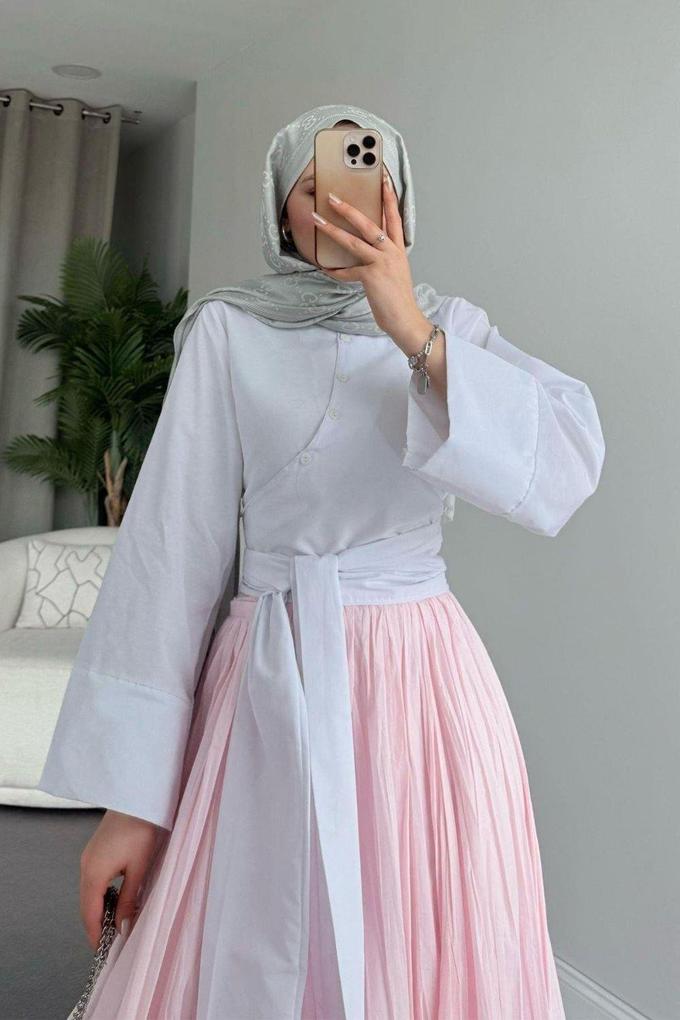 Chemise mi-longue avec ceinture