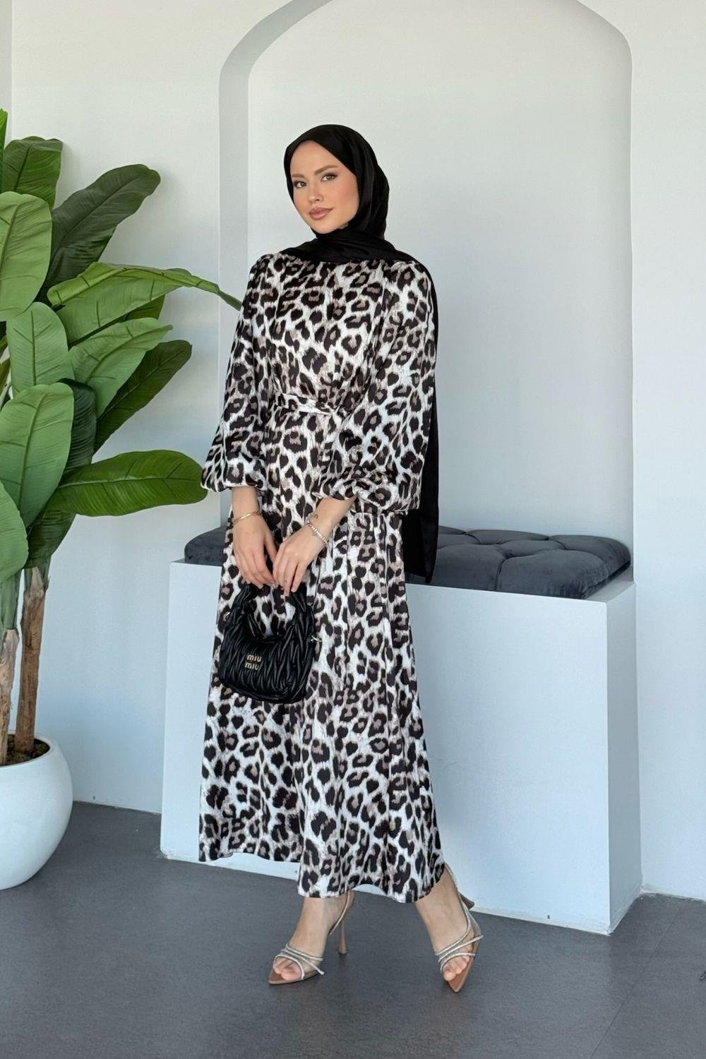 Robe Satinée Premium Léopard