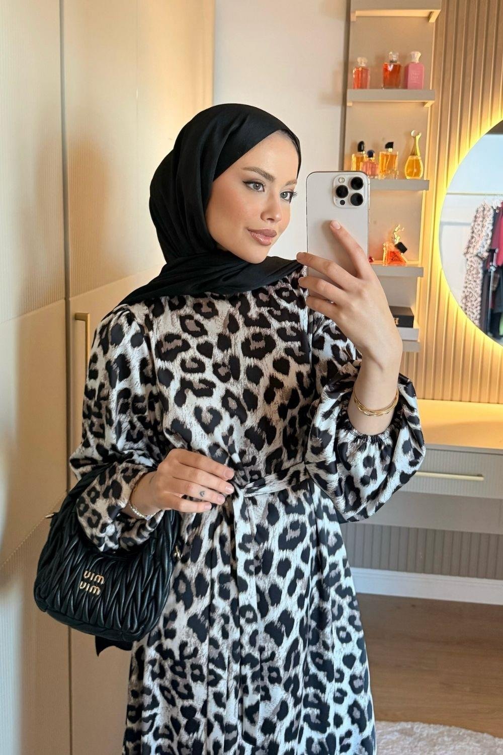 Robe Satinée Premium Léopard