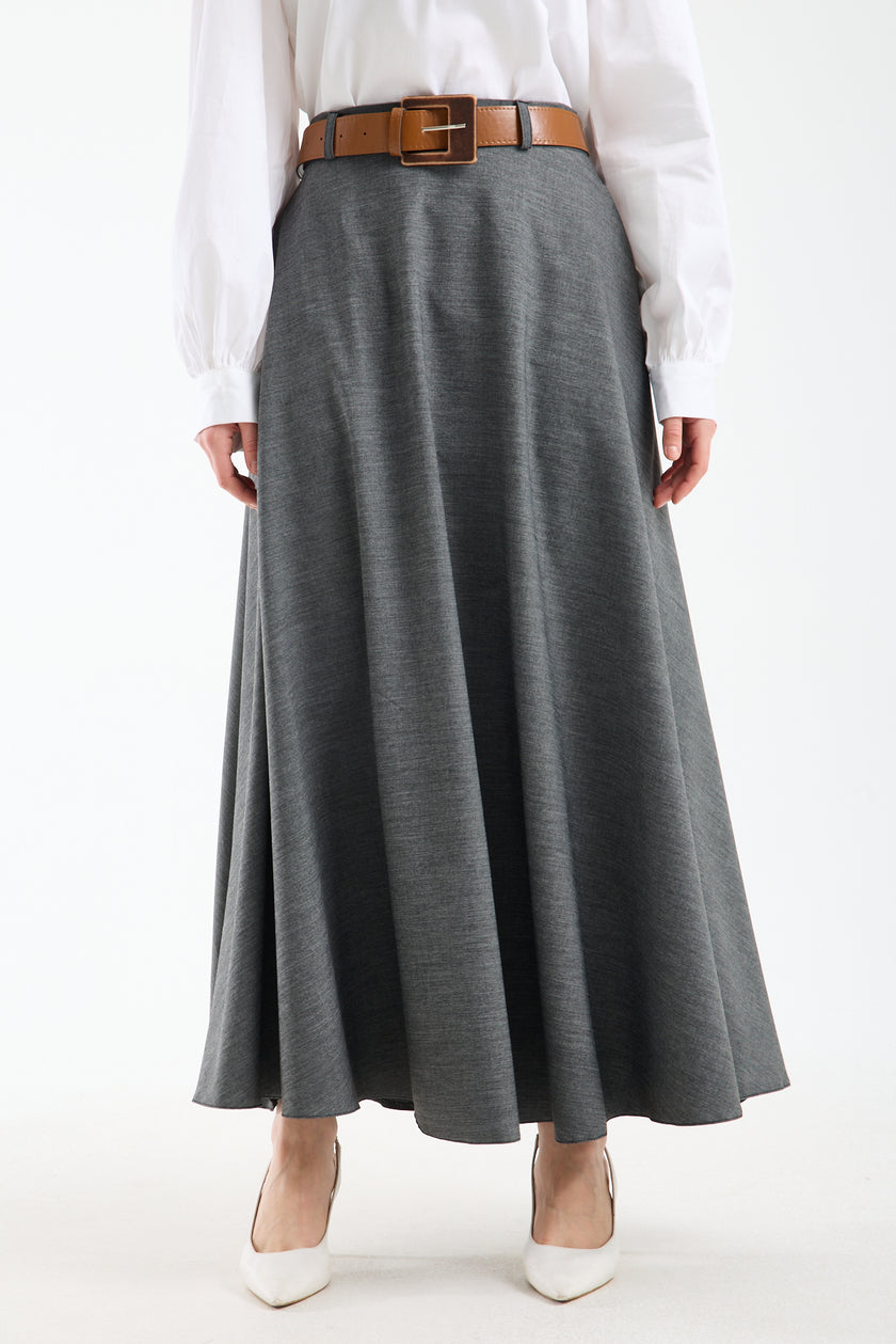 تنورة صيفية طويلة بحزام 🌿