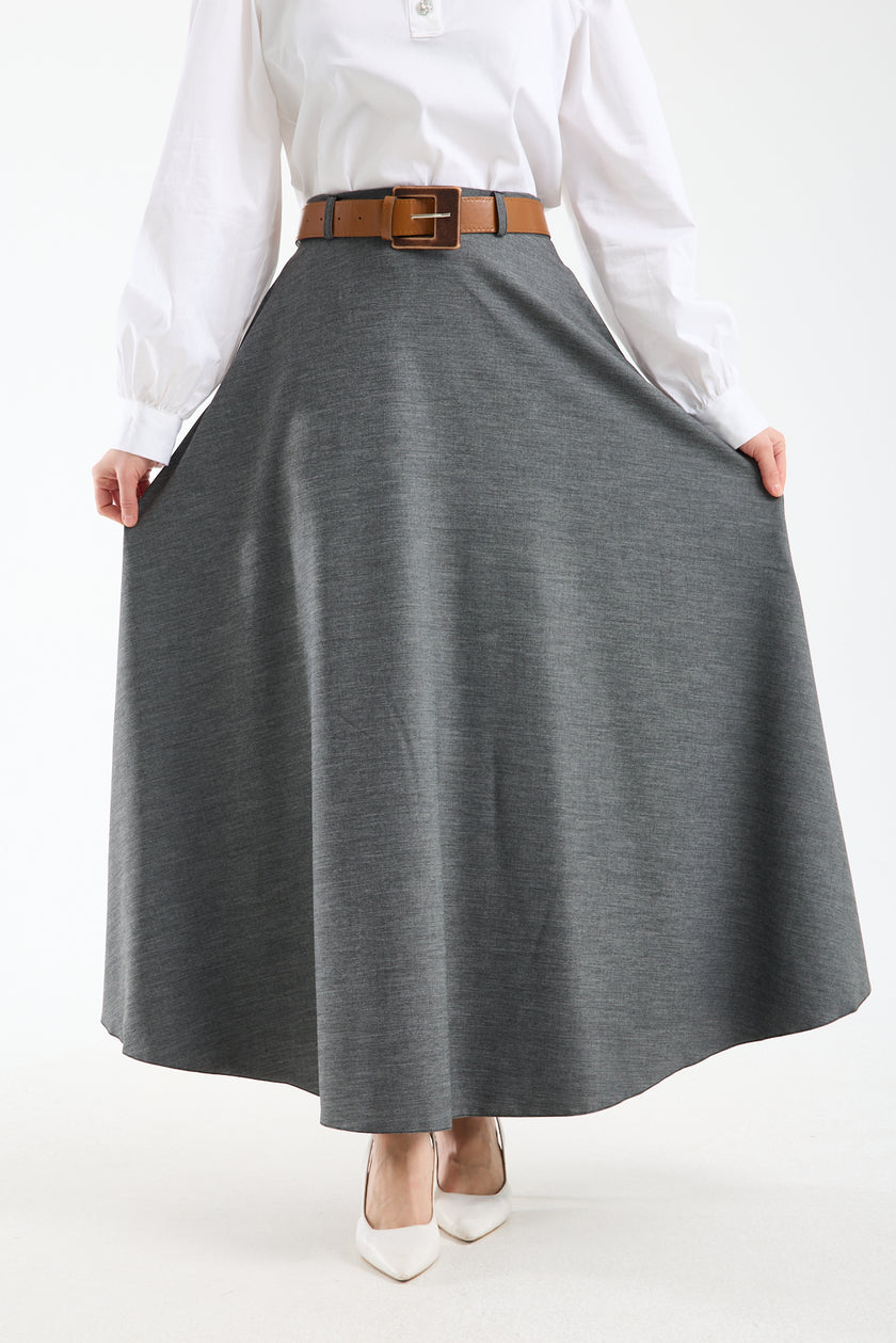 تنورة صيفية طويلة بحزام 🌿