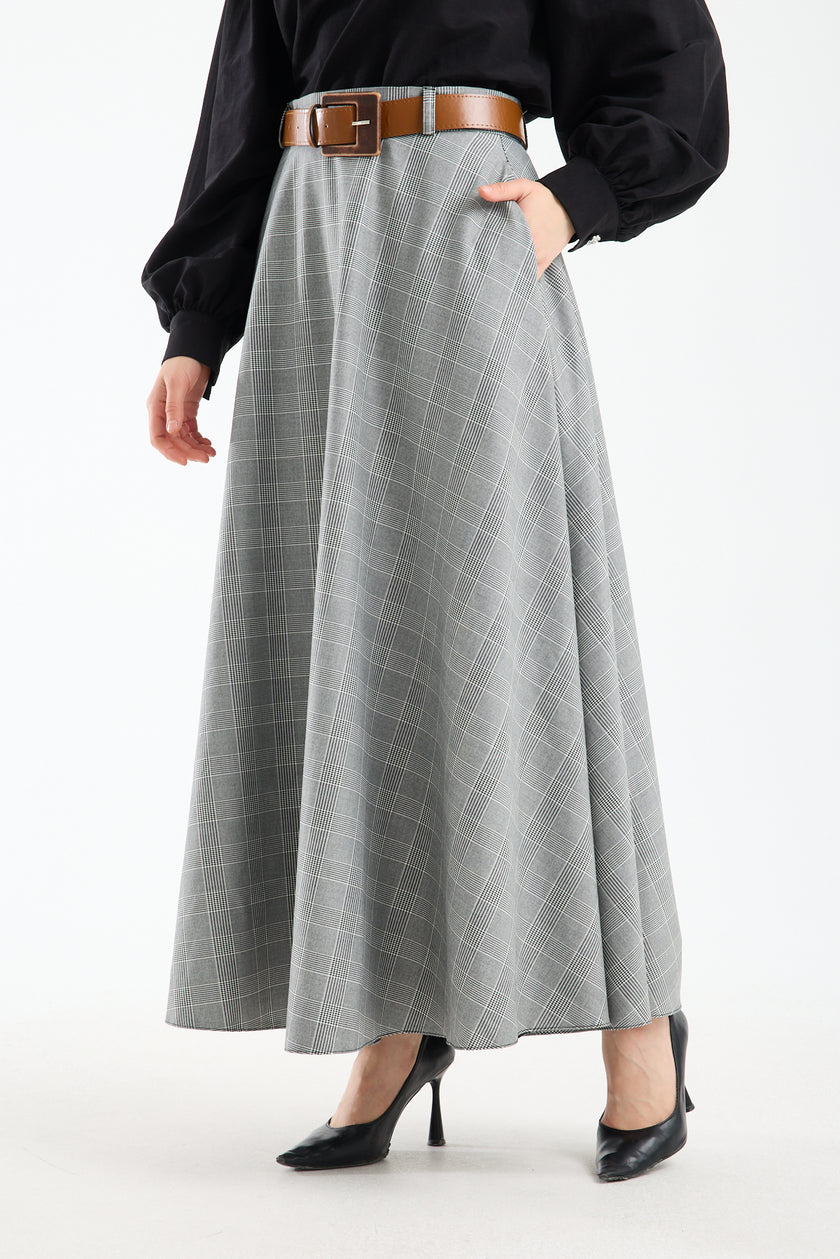 تنورة صيفية طويلة بحزام 🌿